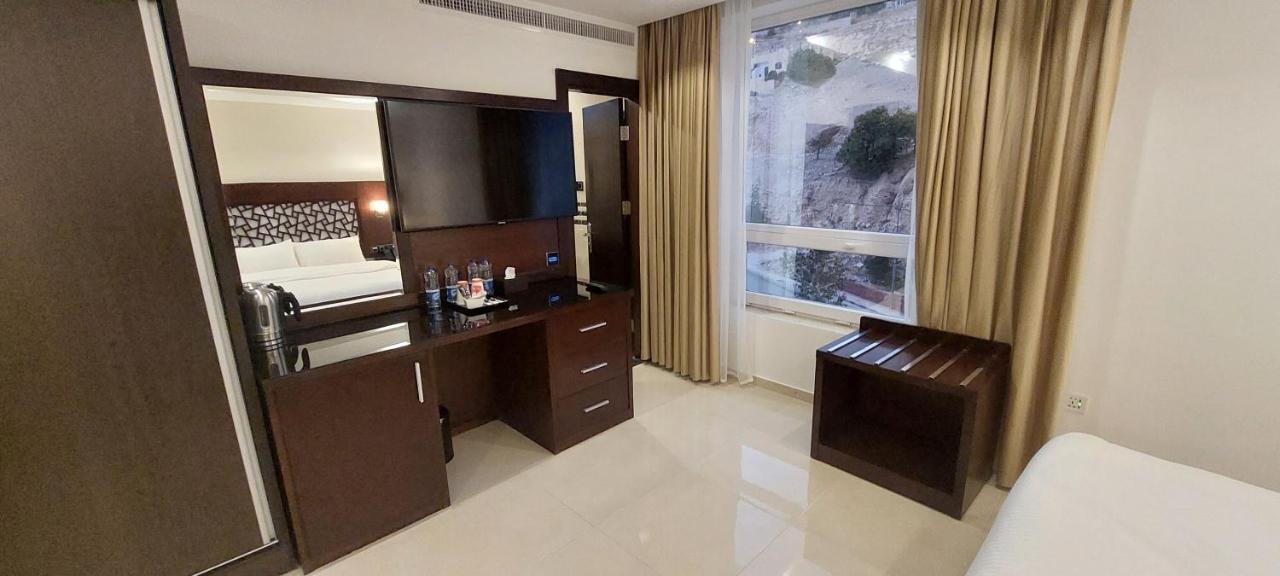 Petra Elite Hotel Wadi Musa Zewnętrze zdjęcie