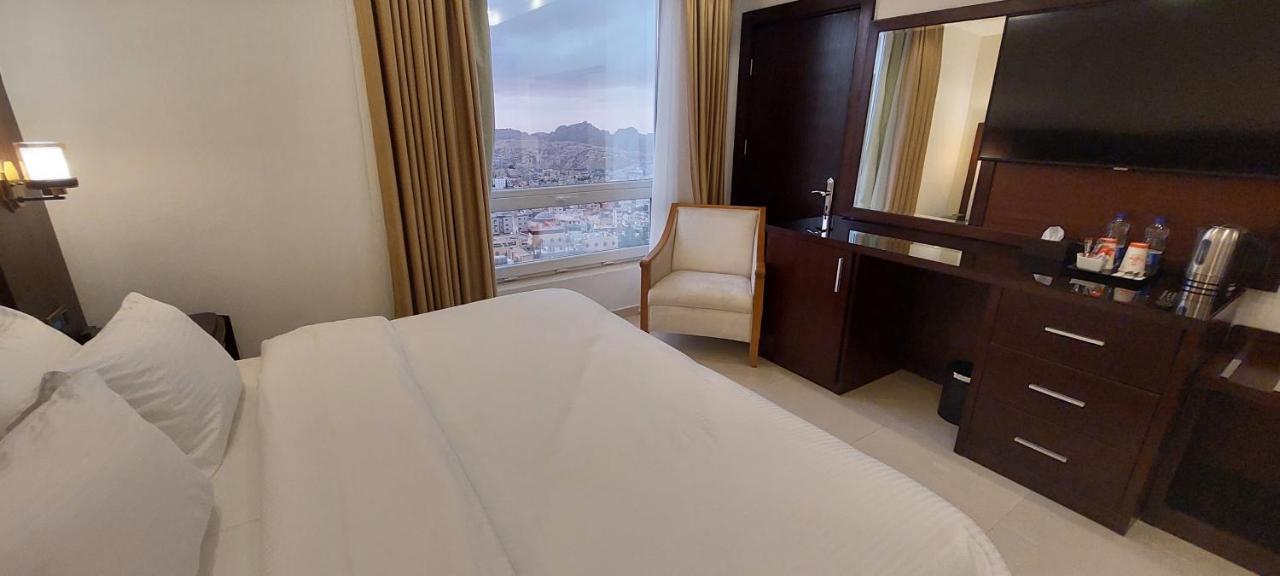 Petra Elite Hotel Wadi Musa Zewnętrze zdjęcie